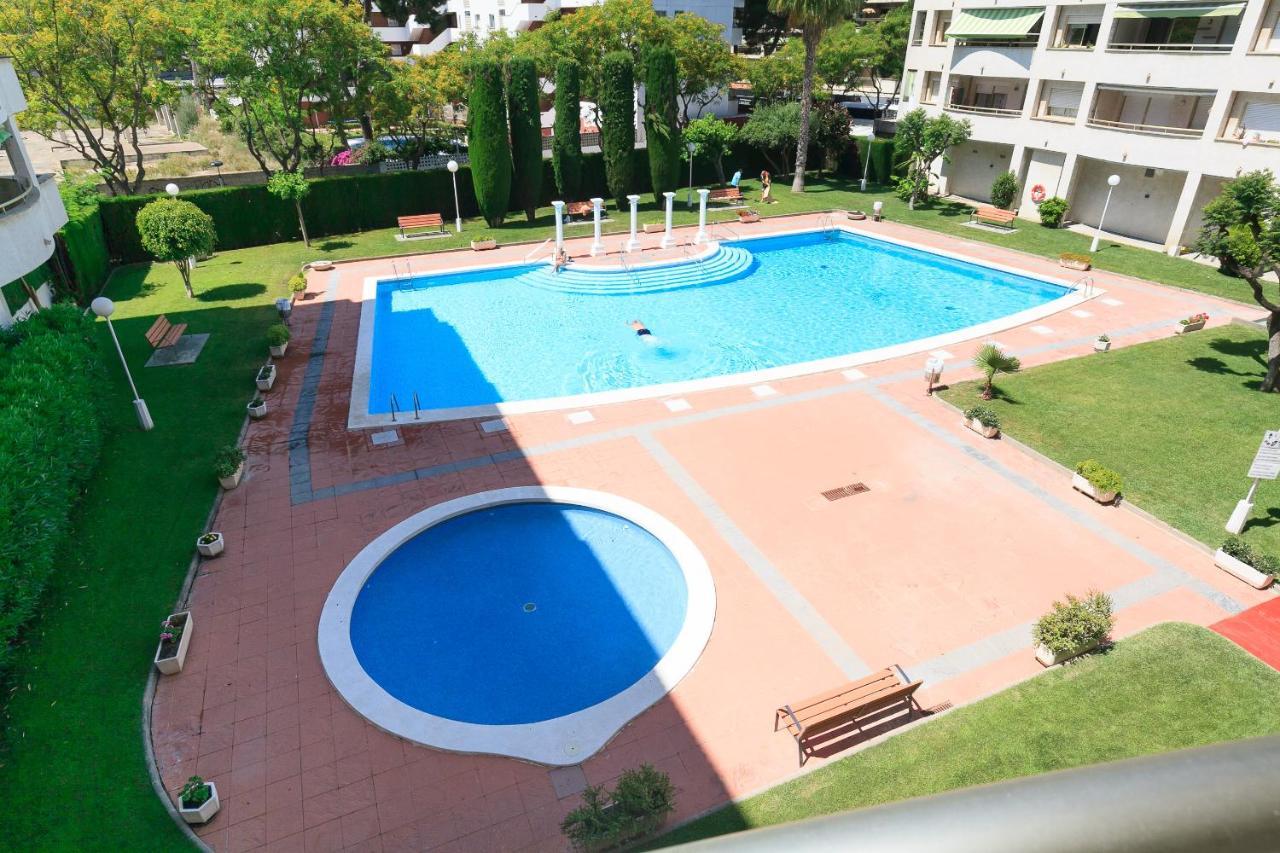 Uhc Marathon Apartments Salou Luaran gambar